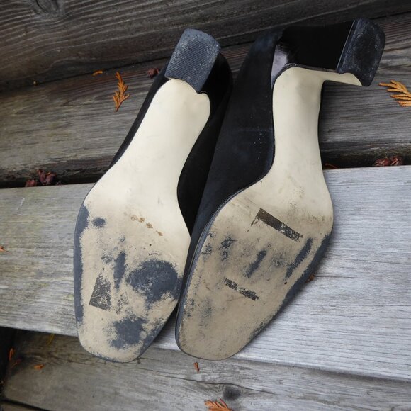 Classic Black Suede Pump, Size 7 - Picture 6 of 6